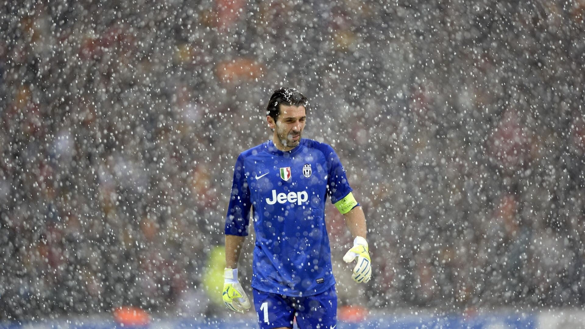 kaiyun体育综合-西甲联赛的国际广告合作策略，西甲场边广告